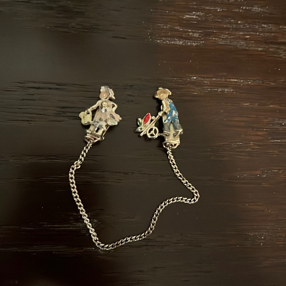 Vintage Children’s Sweater Clip